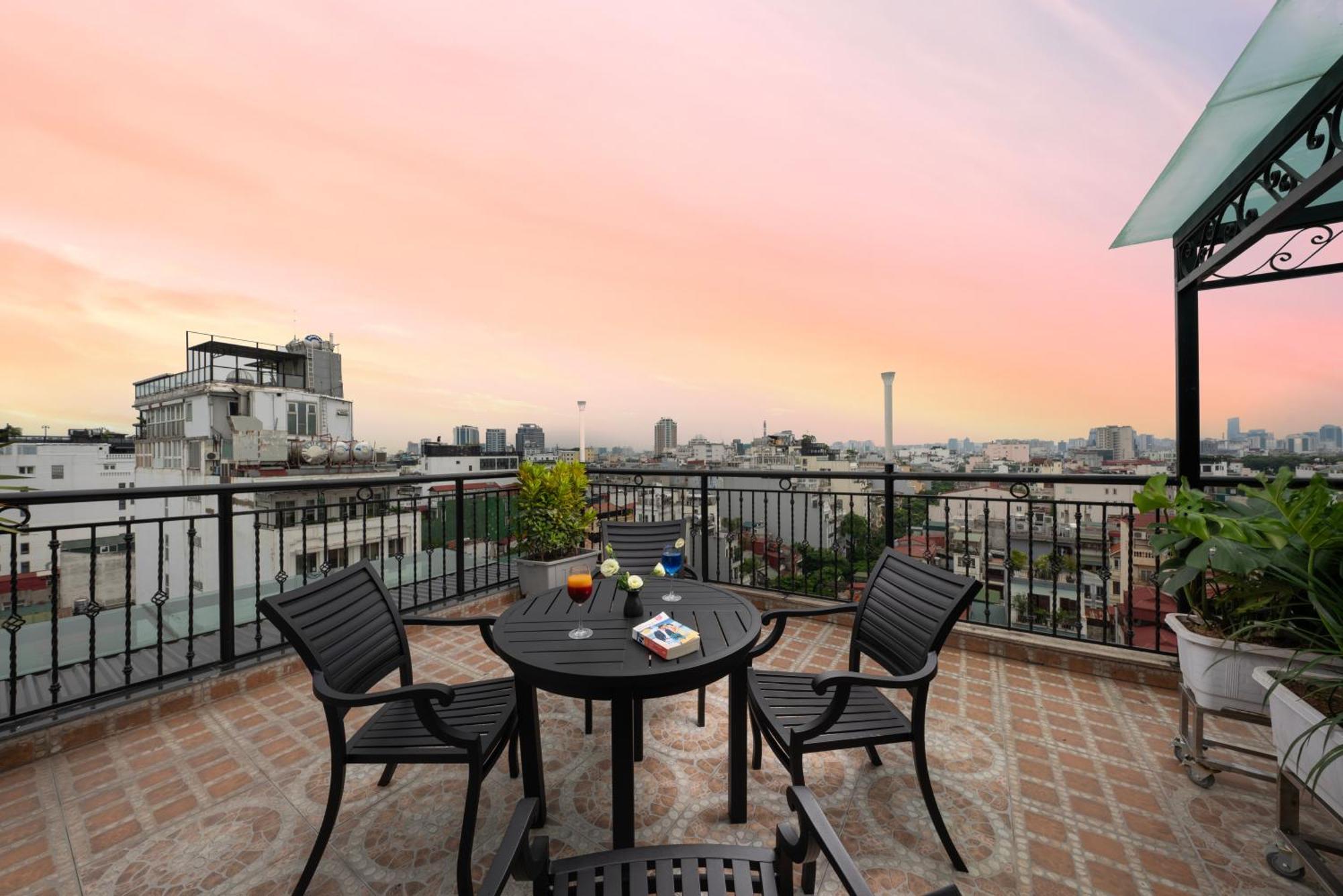 Sq Hang Gai Hotel & Spa Ханой Экстерьер фото