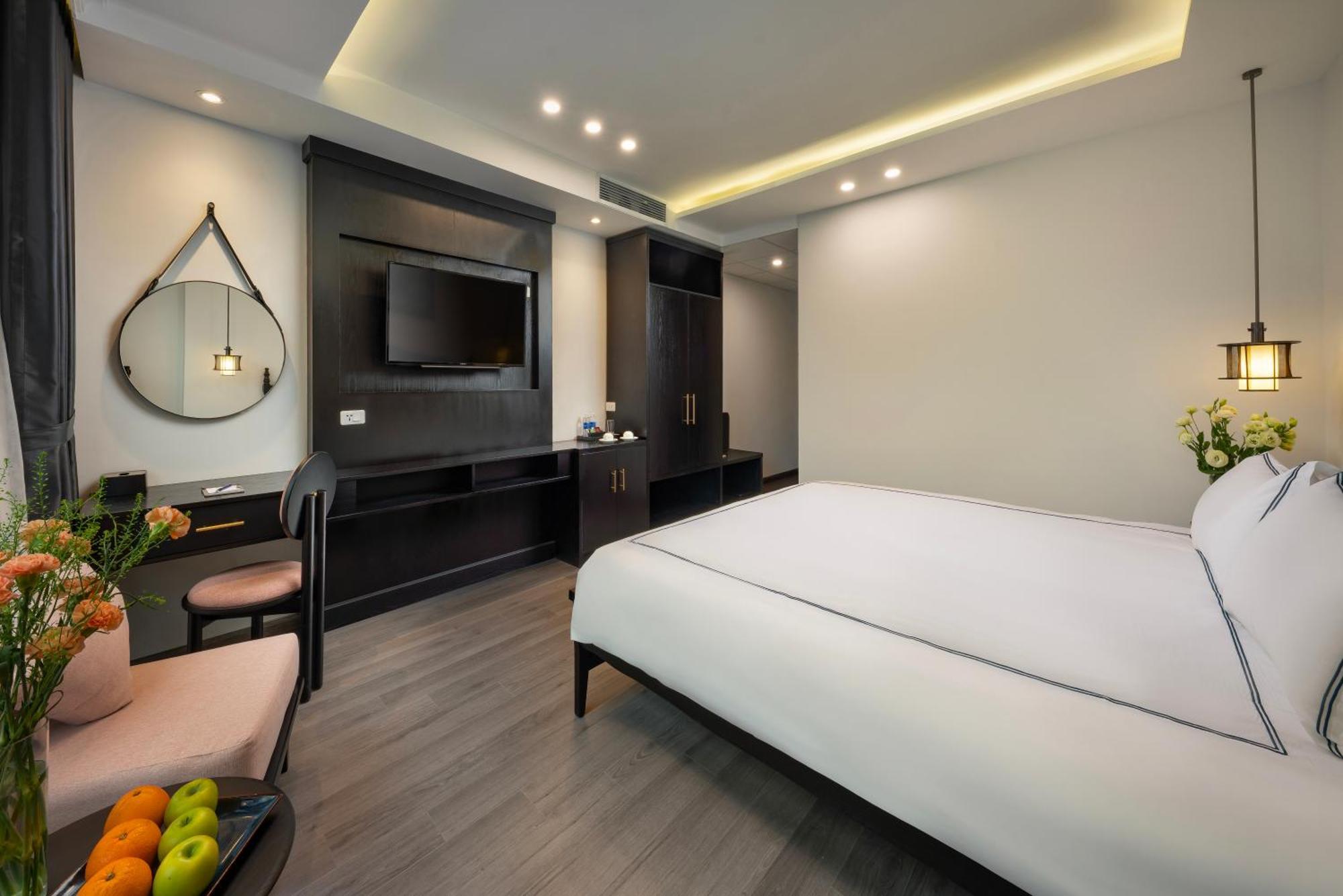 Sq Hang Gai Hotel & Spa Ханой Экстерьер фото
