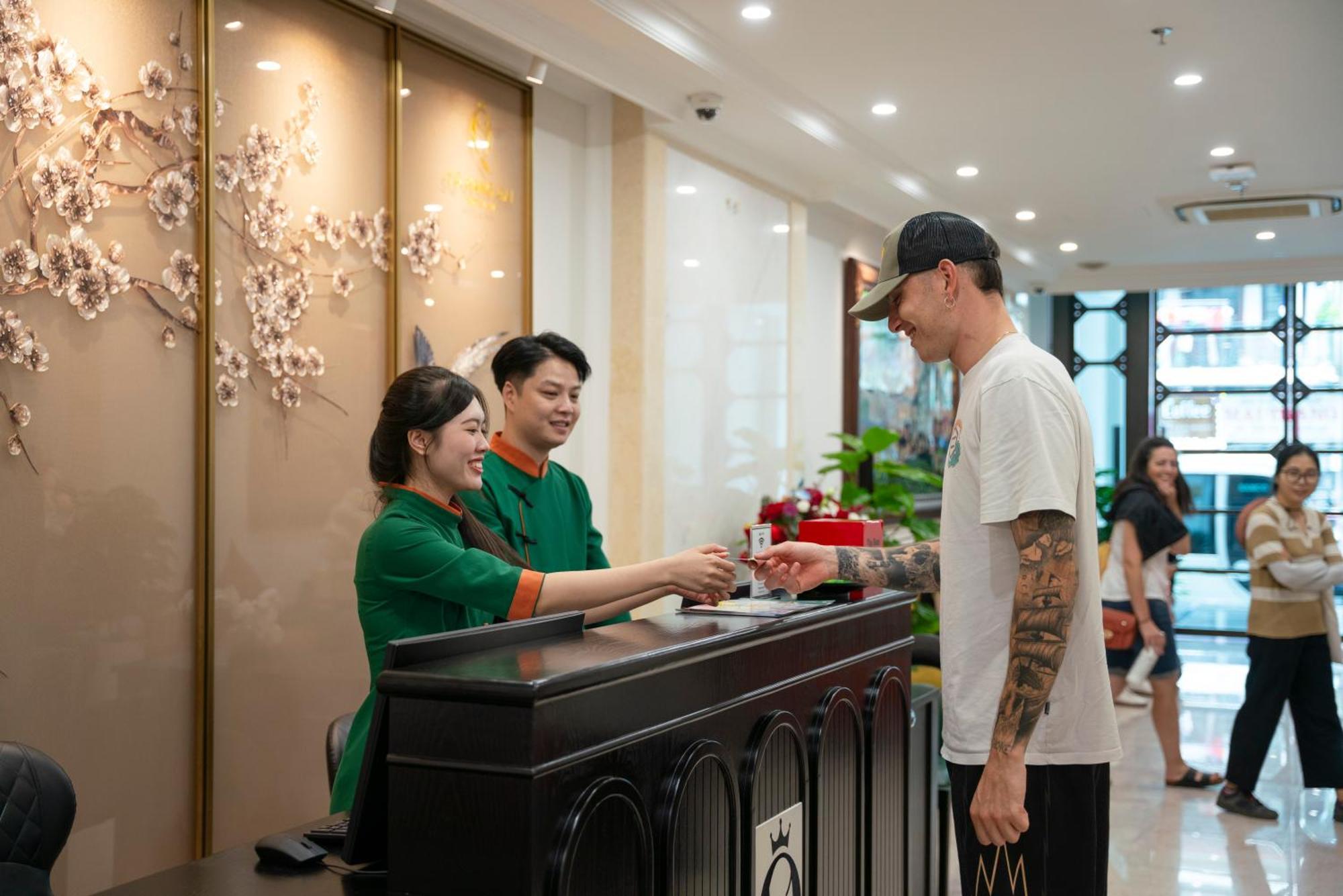 Sq Hang Gai Hotel & Spa Ханой Экстерьер фото
