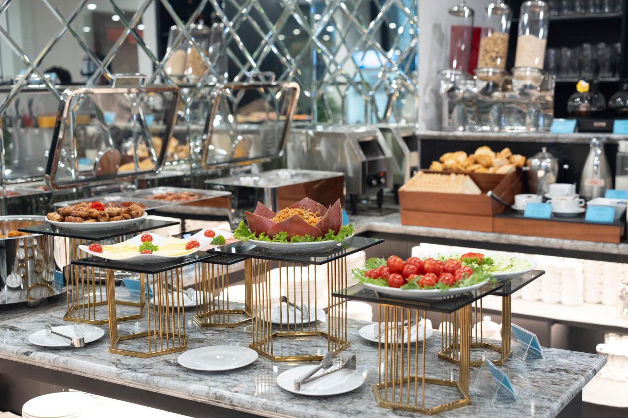 Sq Hang Gai Hotel & Spa Ханой Экстерьер фото